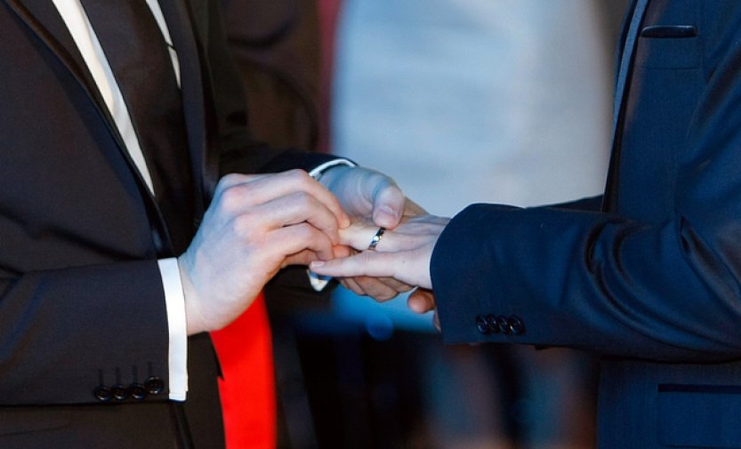Registrované partnerství by se mělo nechat uzavřít na všech matrikách