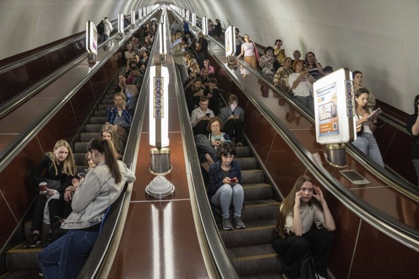 Noční nálety hlásila ukrajinská metropole Kyjev i ruské regiony