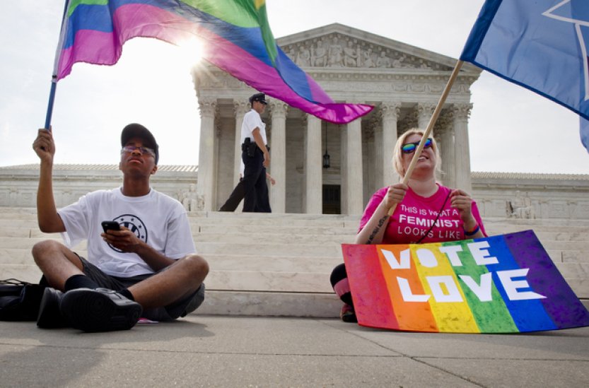 Semafor: Konzervativci v USA vidí měsíc hrdosti LGBT+ jako šanci zvrátit trend