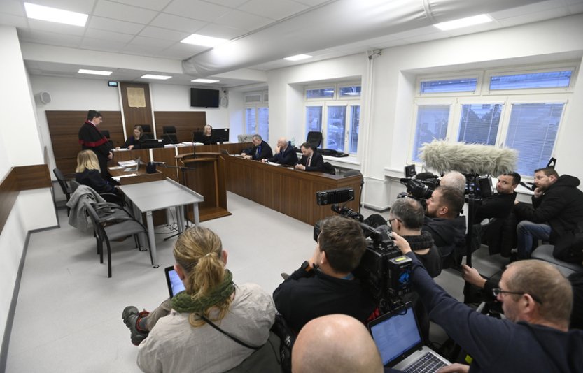 Energoaqua při směně před otravou Bečvy závadnou vodu nevypustila, tvrdí svědek