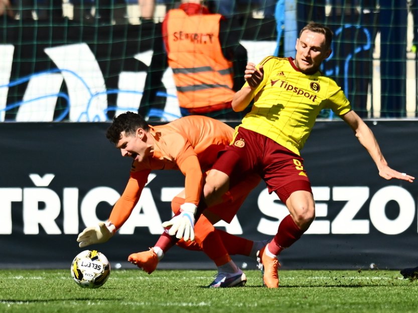 Fotbalová Sparta získala na přestup reprezentačního útočníka Kuchtu