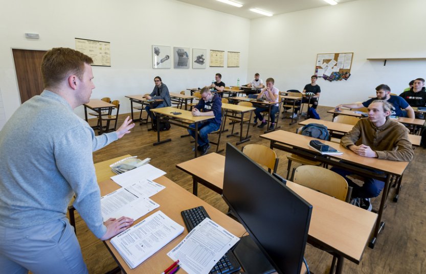 Průzkum: Žáci SŠ chtějí podnikat, školy v nich podnikavost podporují málo