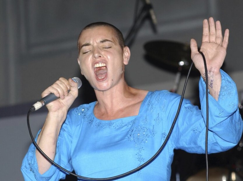 Úmrtí Sinéad O'Connorová