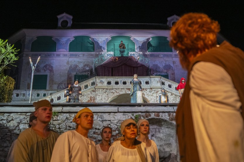 Na točnu v Č.Krumlově se vrací komedie s Petrem Rychlým, bude 25 repríz
