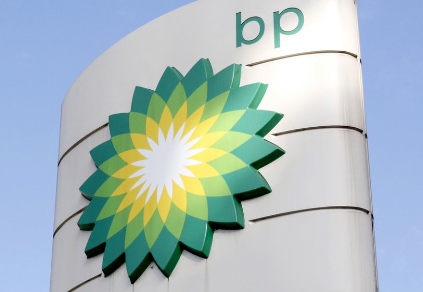 Britské ropné skupině BP klesl zisk o 70 procent, firma ale zvýší dividendu