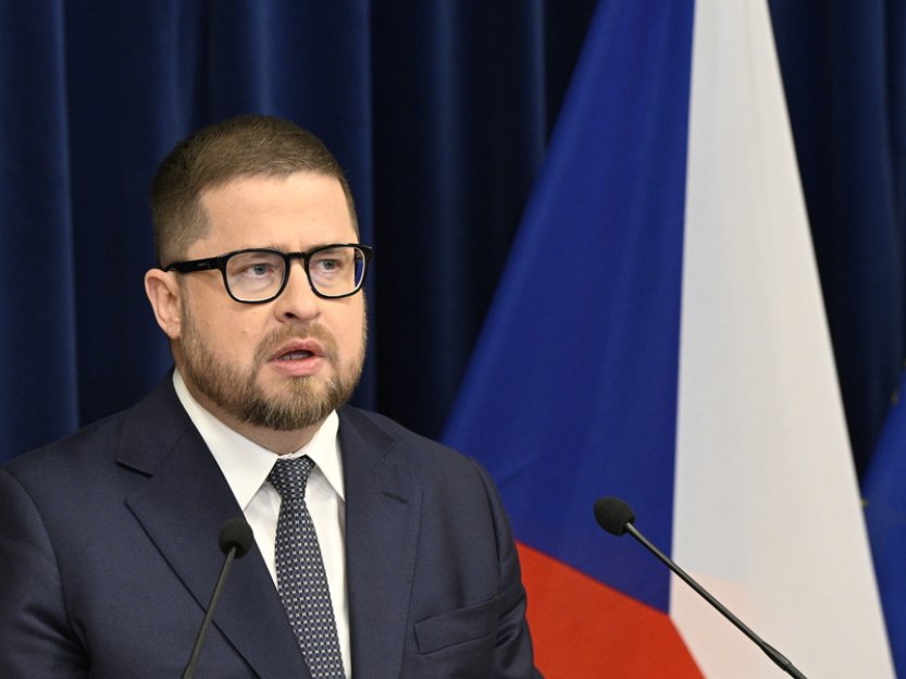 Michl: Inflace je stále vysoká a neumožňuje ČNB snížit sazby