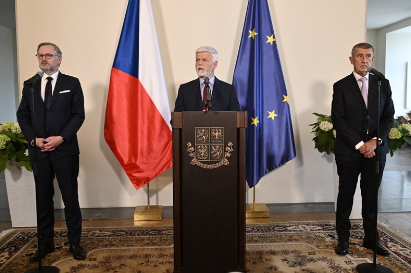 Pavel s Fialou a Babišem hovořil o summitu NATO či dohodě s USA