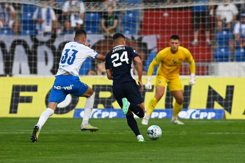 Fotbalisté Slovácka remizovali v Ostravě 0:0, opět jim chyběl trenér Svědík