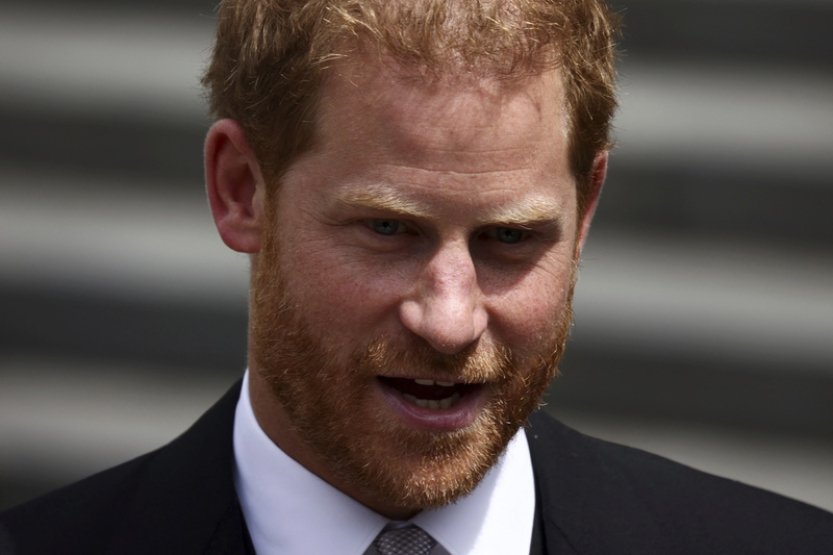 Soud v Londýně se bude zabývat jen částí žaloby prince Harryho na bulvár